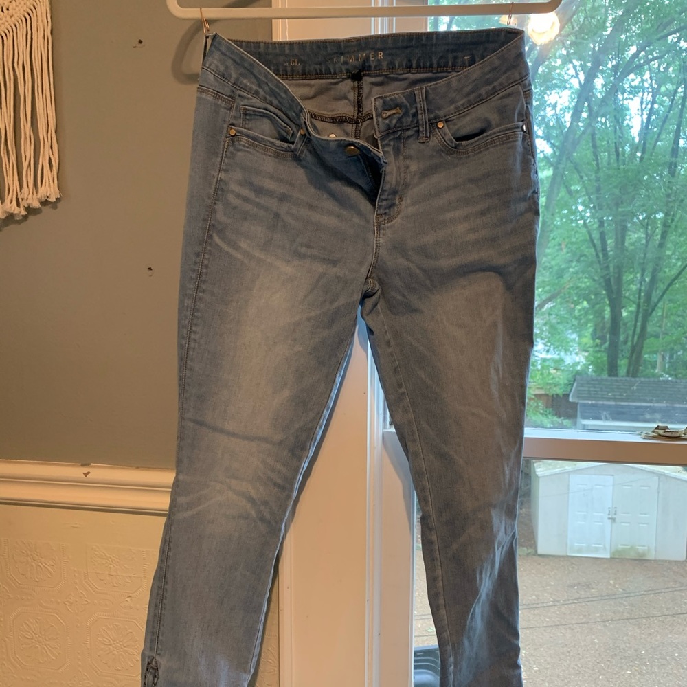Skimmer WHBM jeans with zipper detail